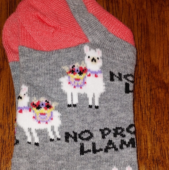 No Prob-LLama Ankle Socks - Picture 2 of 3
